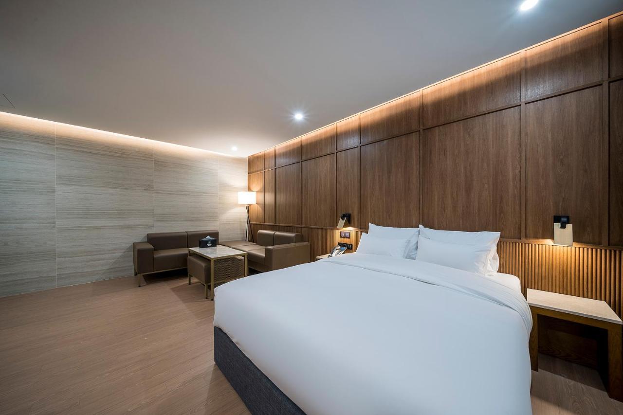 موكبو Brown Dot Hotel Pyeonghwa Plaza المظهر الخارجي الصورة