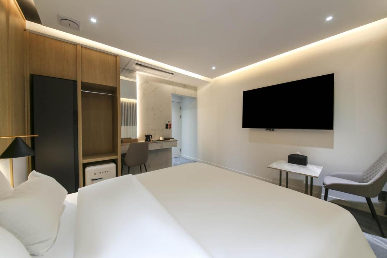 موكبو Brown Dot Hotel Pyeonghwa Plaza المظهر الخارجي الصورة