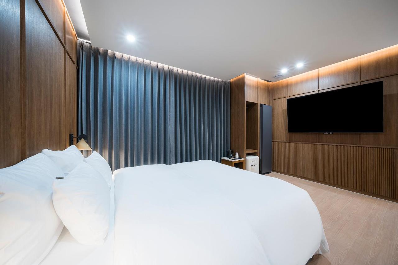 موكبو Brown Dot Hotel Pyeonghwa Plaza المظهر الخارجي الصورة