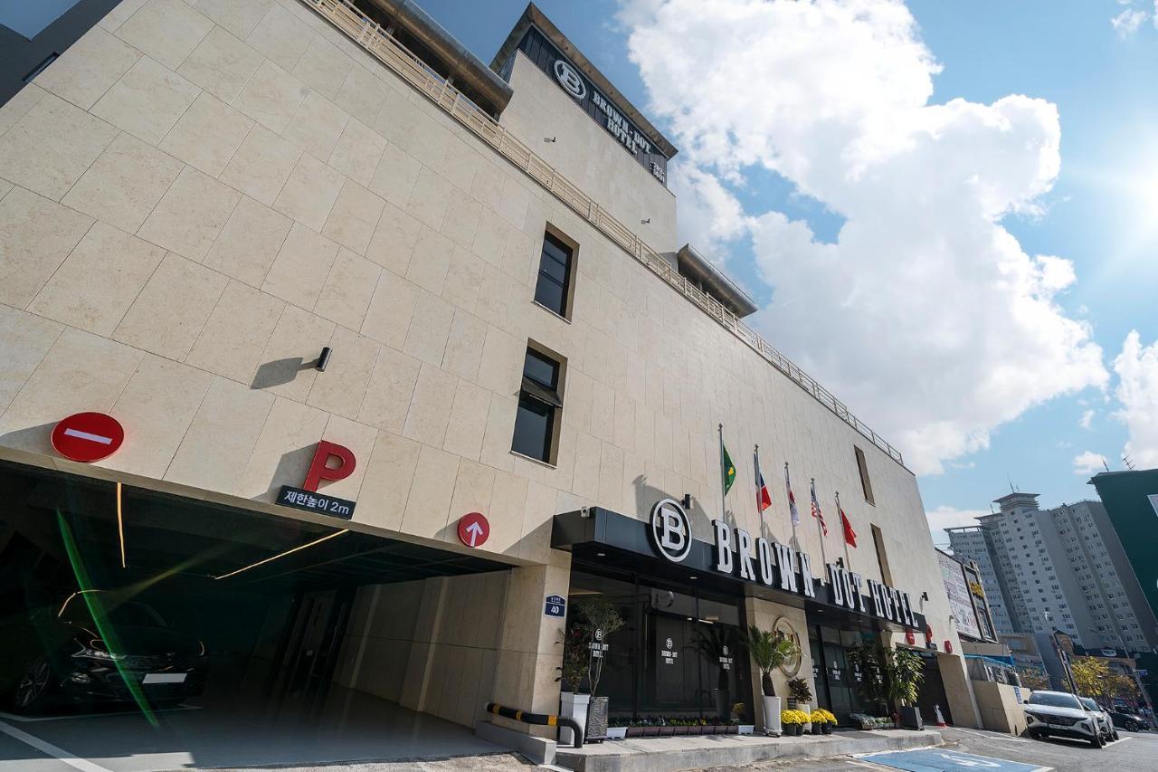 موكبو Brown Dot Hotel Pyeonghwa Plaza المظهر الخارجي الصورة