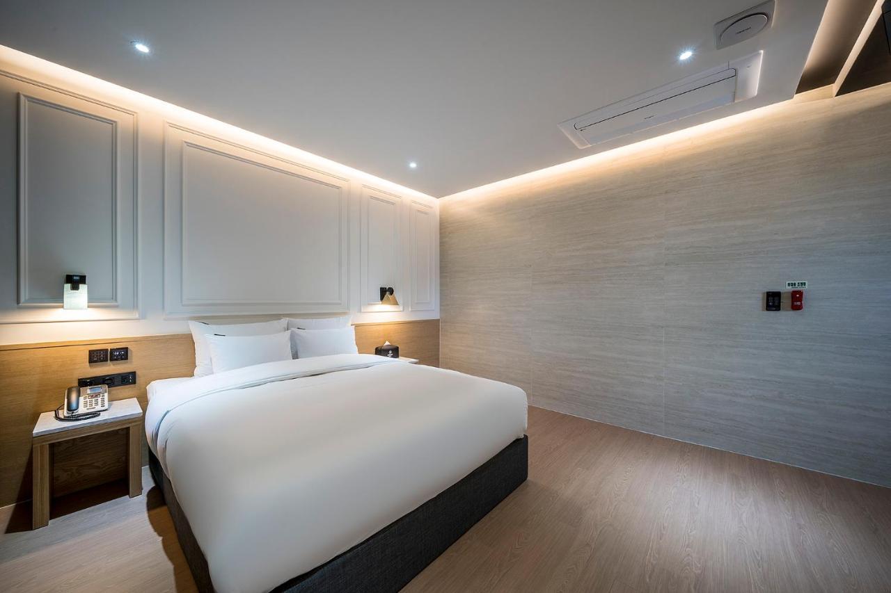 موكبو Brown Dot Hotel Pyeonghwa Plaza المظهر الخارجي الصورة