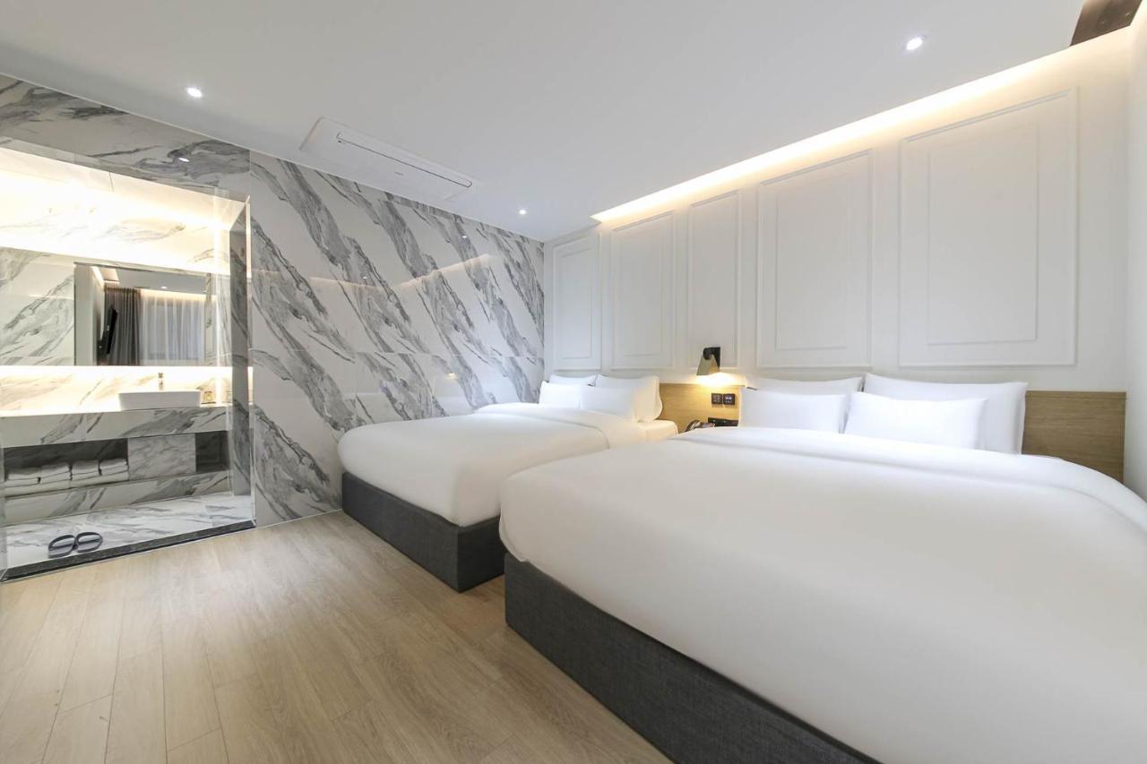 موكبو Brown Dot Hotel Pyeonghwa Plaza المظهر الخارجي الصورة