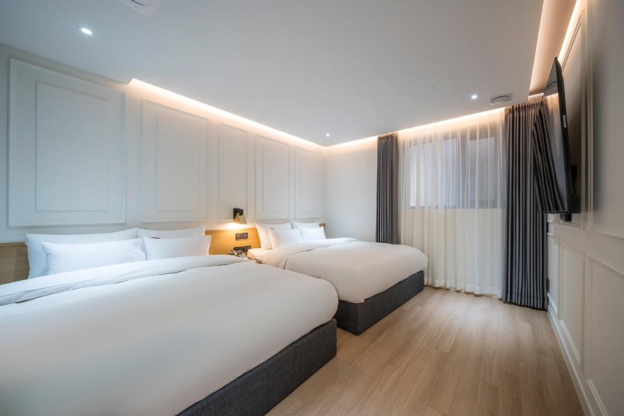 موكبو Brown Dot Hotel Pyeonghwa Plaza المظهر الخارجي الصورة