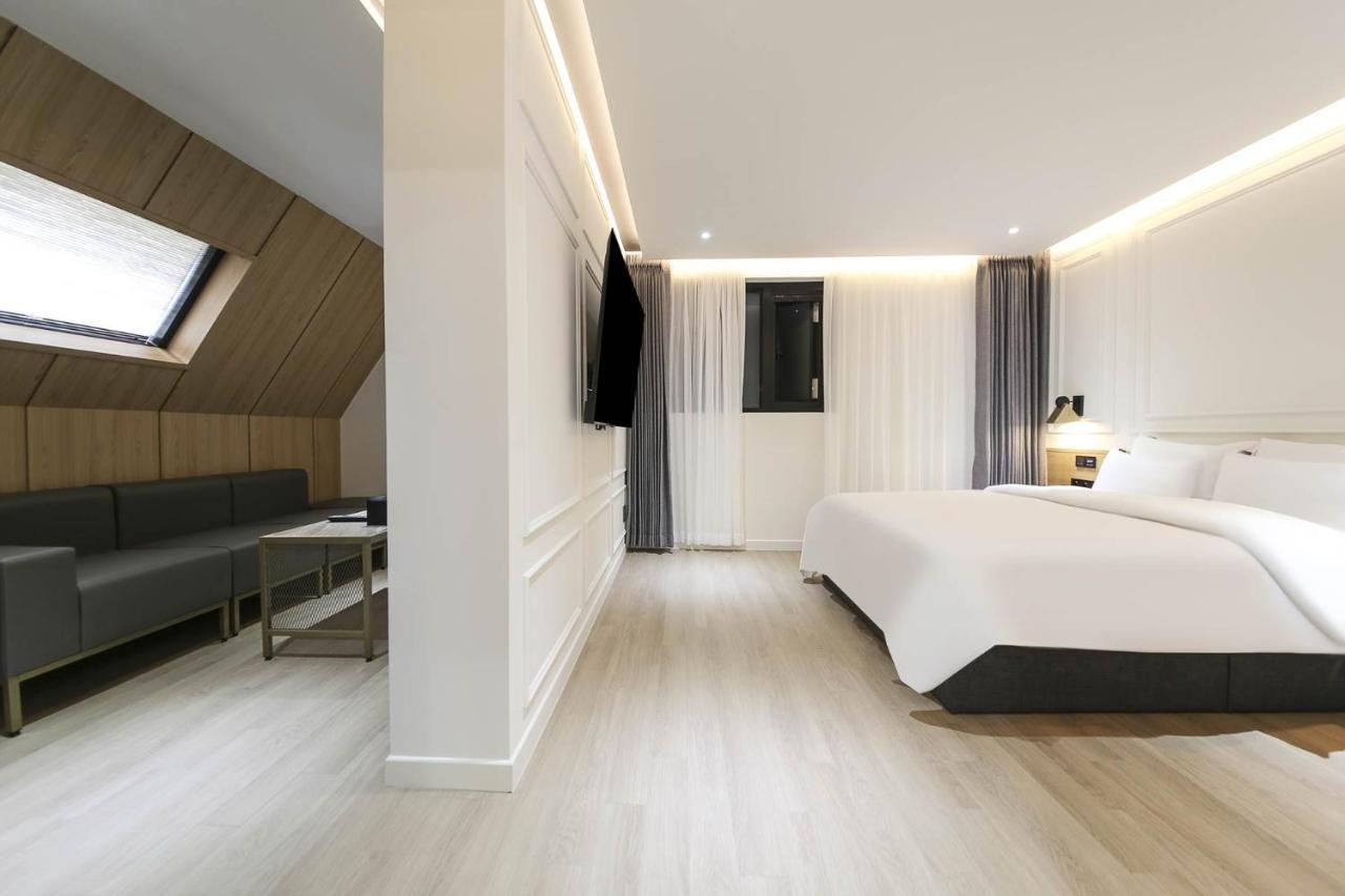 موكبو Brown Dot Hotel Pyeonghwa Plaza المظهر الخارجي الصورة