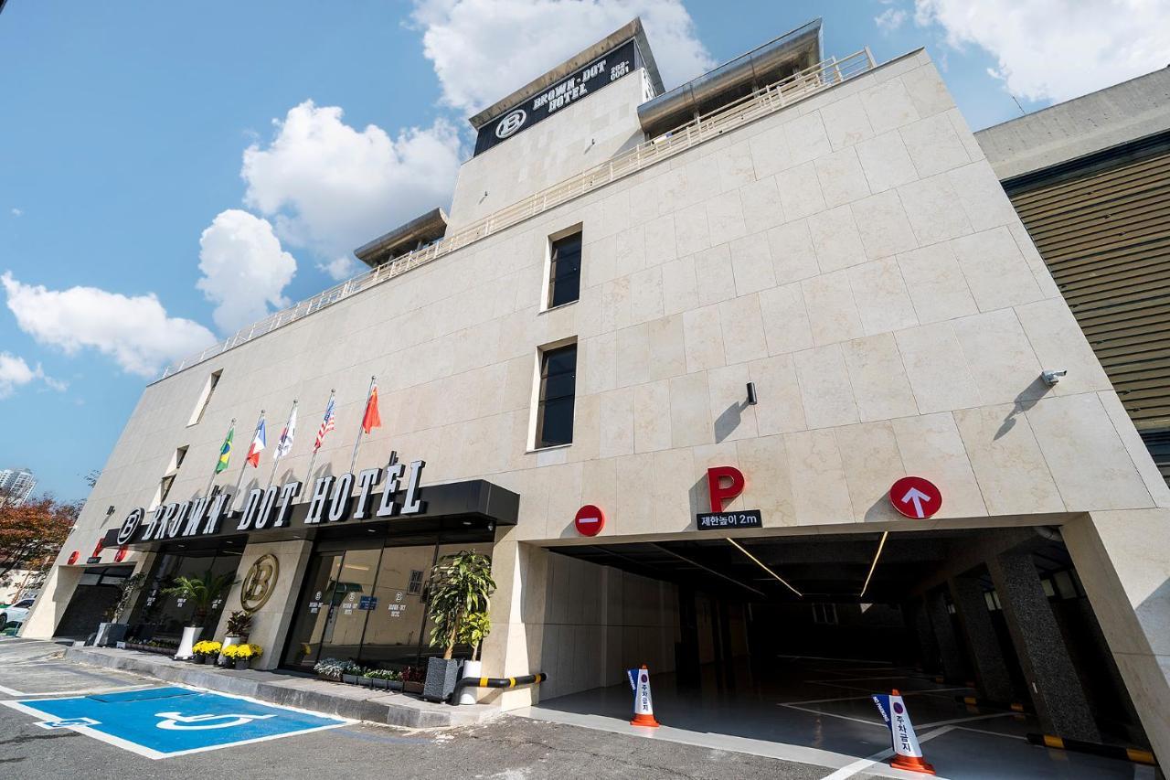 موكبو Brown Dot Hotel Pyeonghwa Plaza المظهر الخارجي الصورة